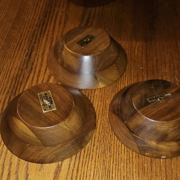 Vintage Salad Bowls - Picture 4 of 10